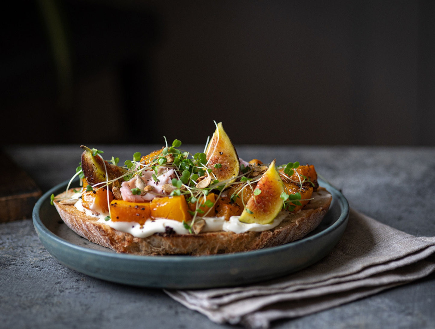 eat healthy microgreens